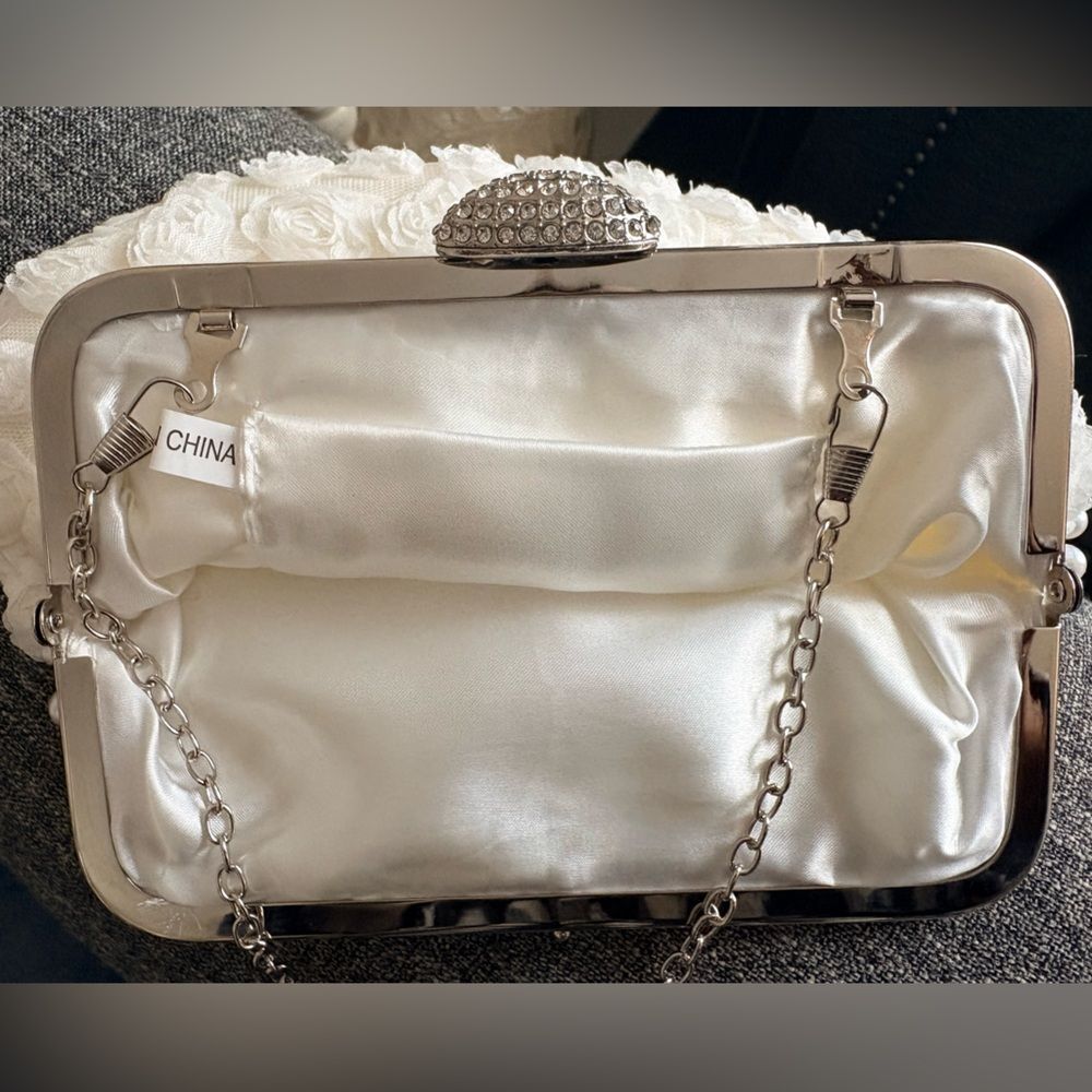 White Tulle Rosette Pearl Embellished Cocktail Chain Purse - Picture 9 of 10